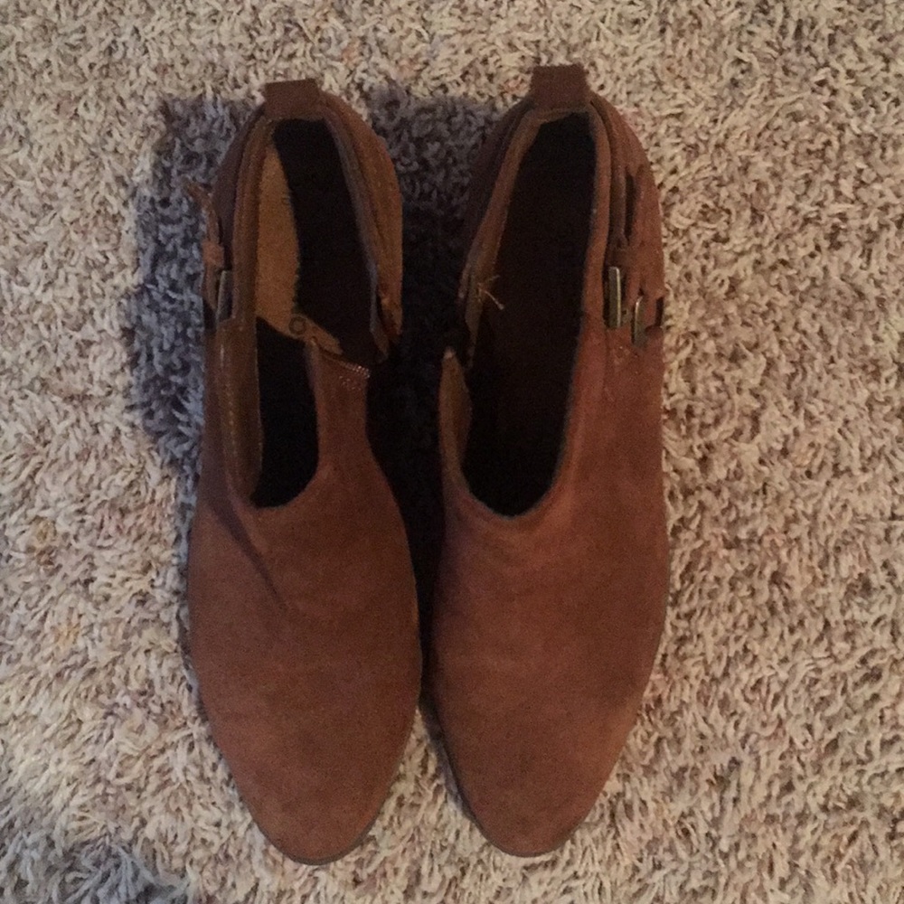 Booties - Picture 2 of 3